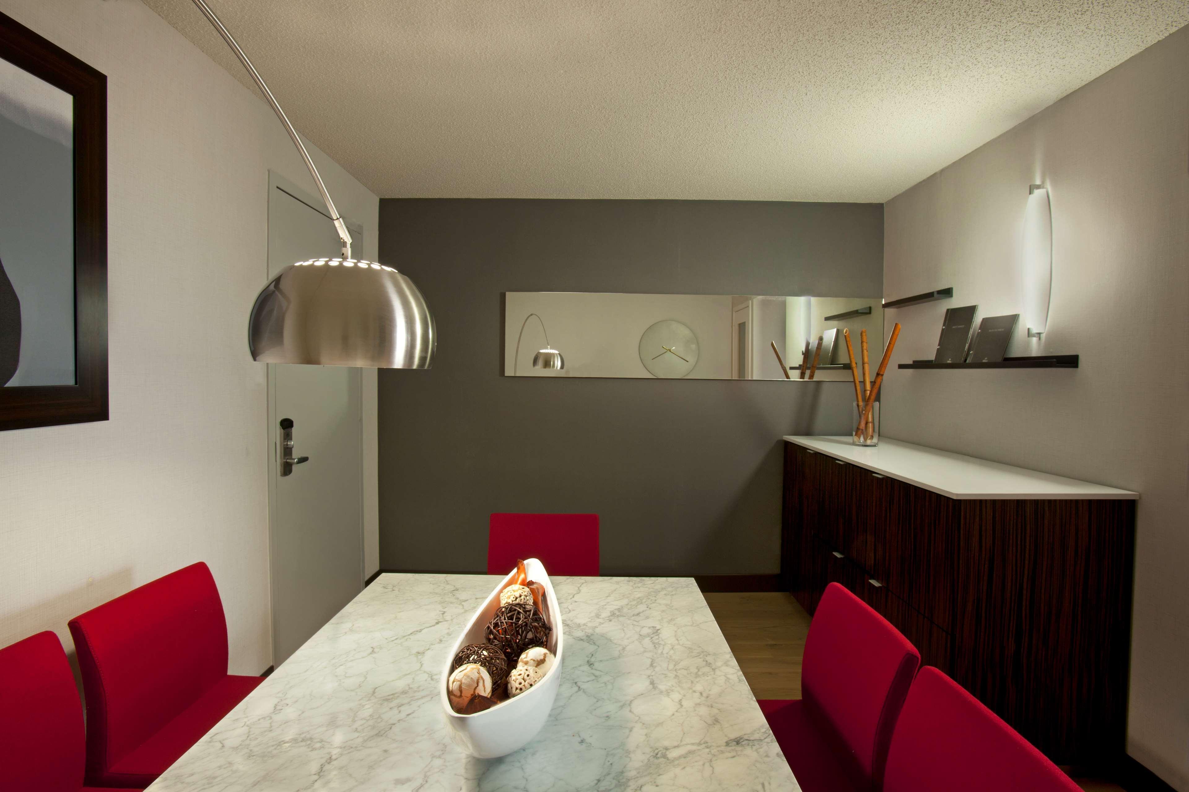 Hotel Hilton Toronto Airport &